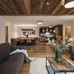 アパートホテル Vaya St Anton 4*
