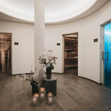 Vaya St Anton Inklusive St Anton Mobilitaetskarte 4* Санкт-Антон-ам-Арльберг